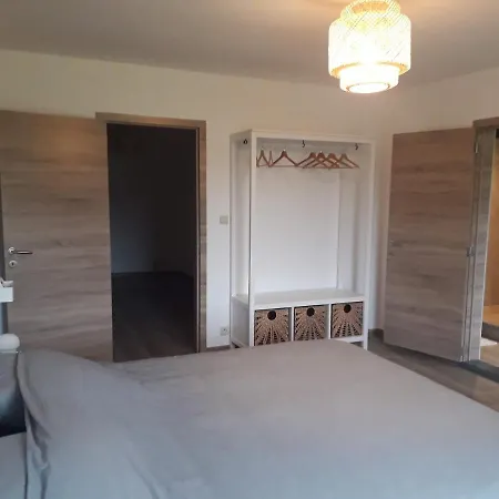 Veronique Schouckens *